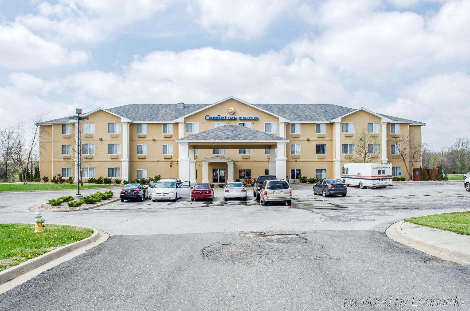 Comfort Inn & Suites Pittsburg Eksteriør billede