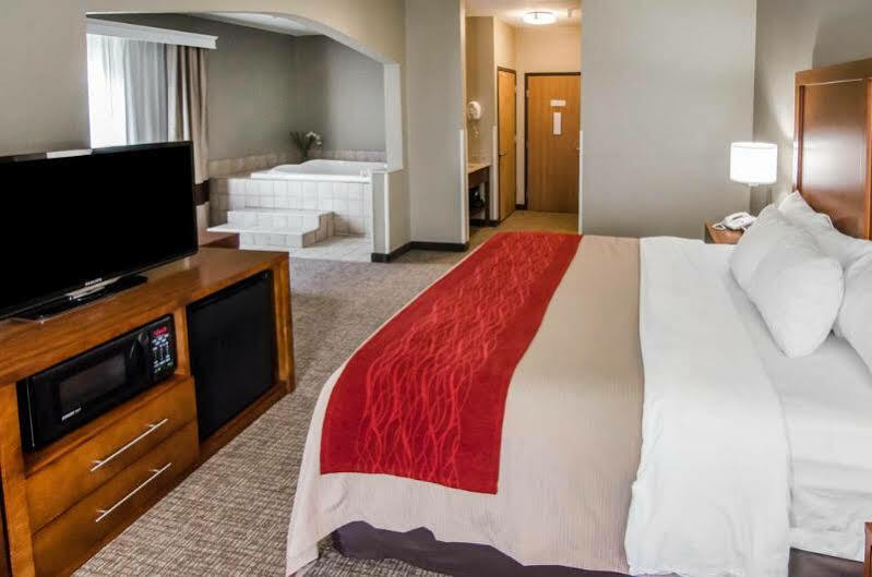 Comfort Inn & Suites Pittsburg Eksteriør billede