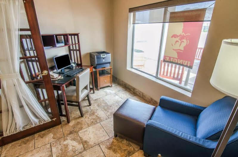 Comfort Inn & Suites Pittsburg Eksteriør billede